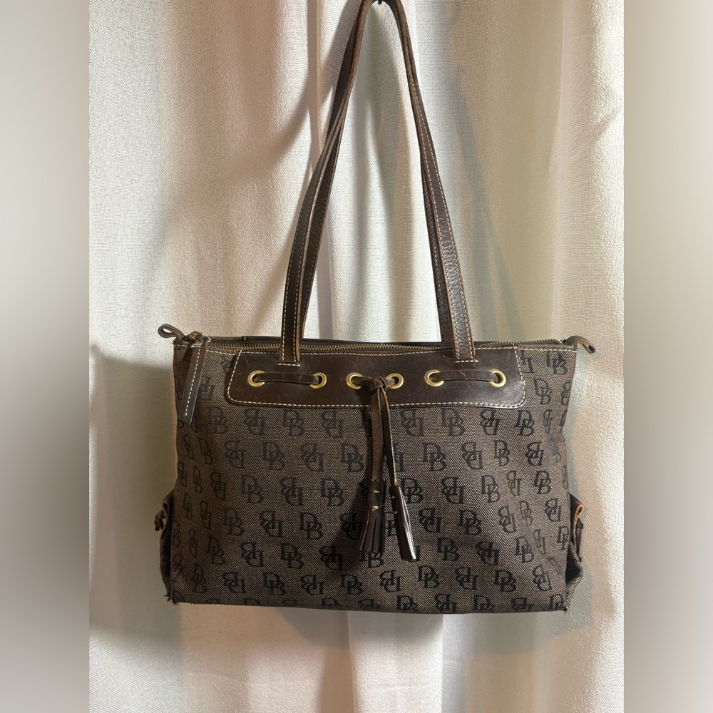 Vintage Dooney &‎ Bourke Signature DB Purse Large Tassel Tote Y2K Brown GUC!